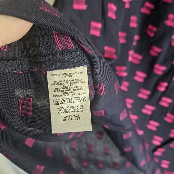 NWOT LOFT Clip Ruffle Square Neck Top - Picture 5 of 9